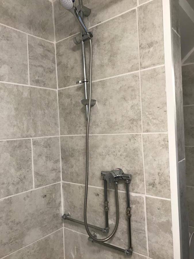 2 Bedroom Apartment *